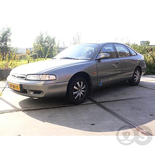Mazda 626 HATCHBACK 1.8I-16V GLX E2 Handgeschakeld