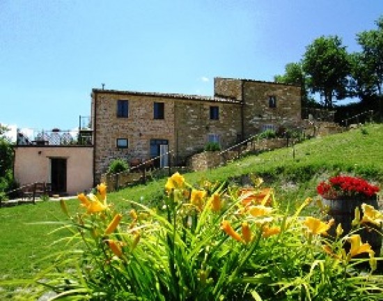 Prachtig appartement met zwembad in Le Marche