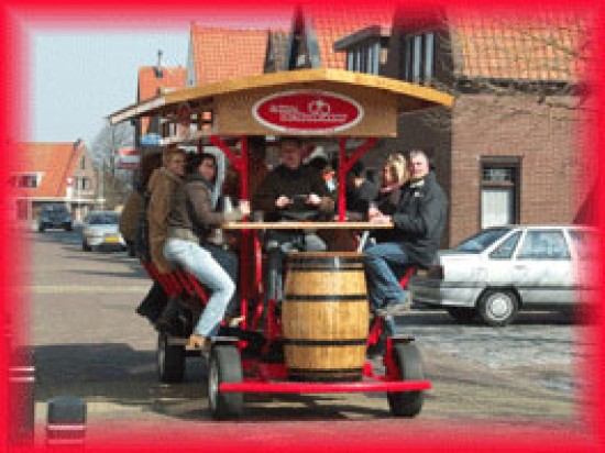 Vrijgezellenfeest huur een bierfiets