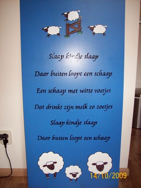 Wandpanelen babykamer of kinderkamer handgeschilderd